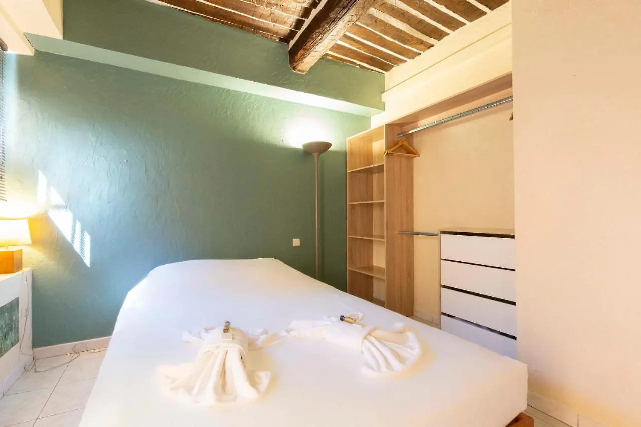 Bnb Renting Atypical One Bedroom Apartment In The Heart Of Antibes