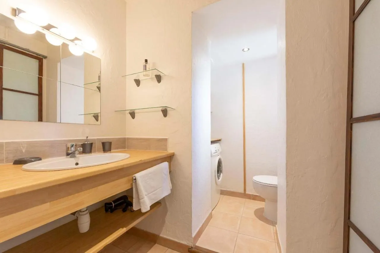 Bnb Renting Atypical One Bedroom Apartment In The Heart Of Antibes