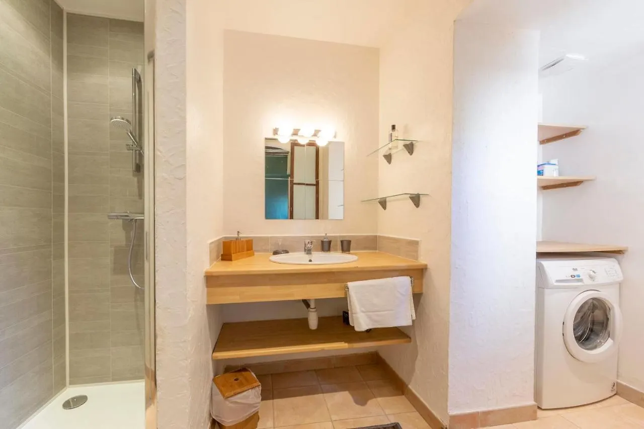 Bnb Renting Atypical One Bedroom Apartment In The Heart Of Antibes France